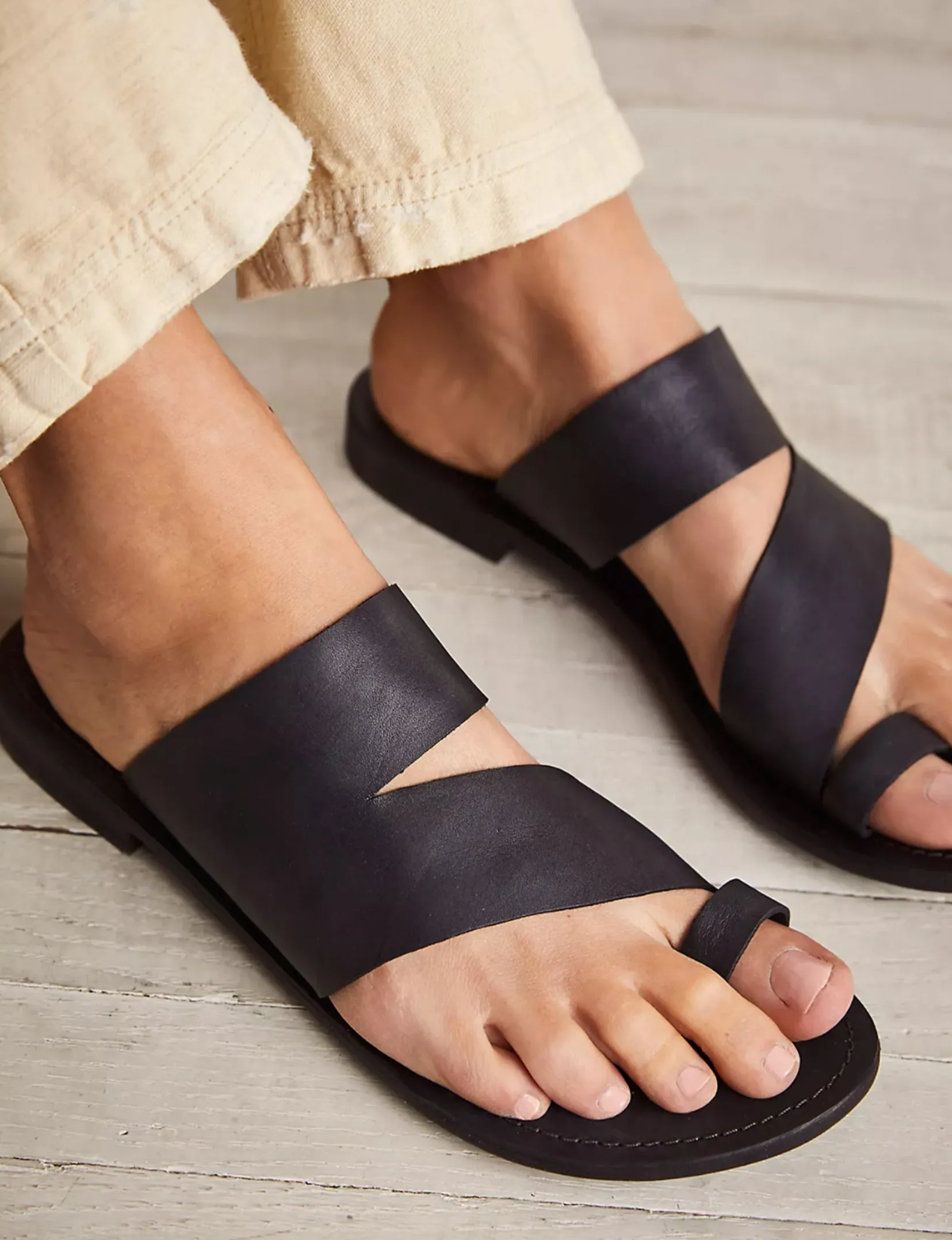 Abilene Toe Loop Sandal, Washed Black carefree vibe