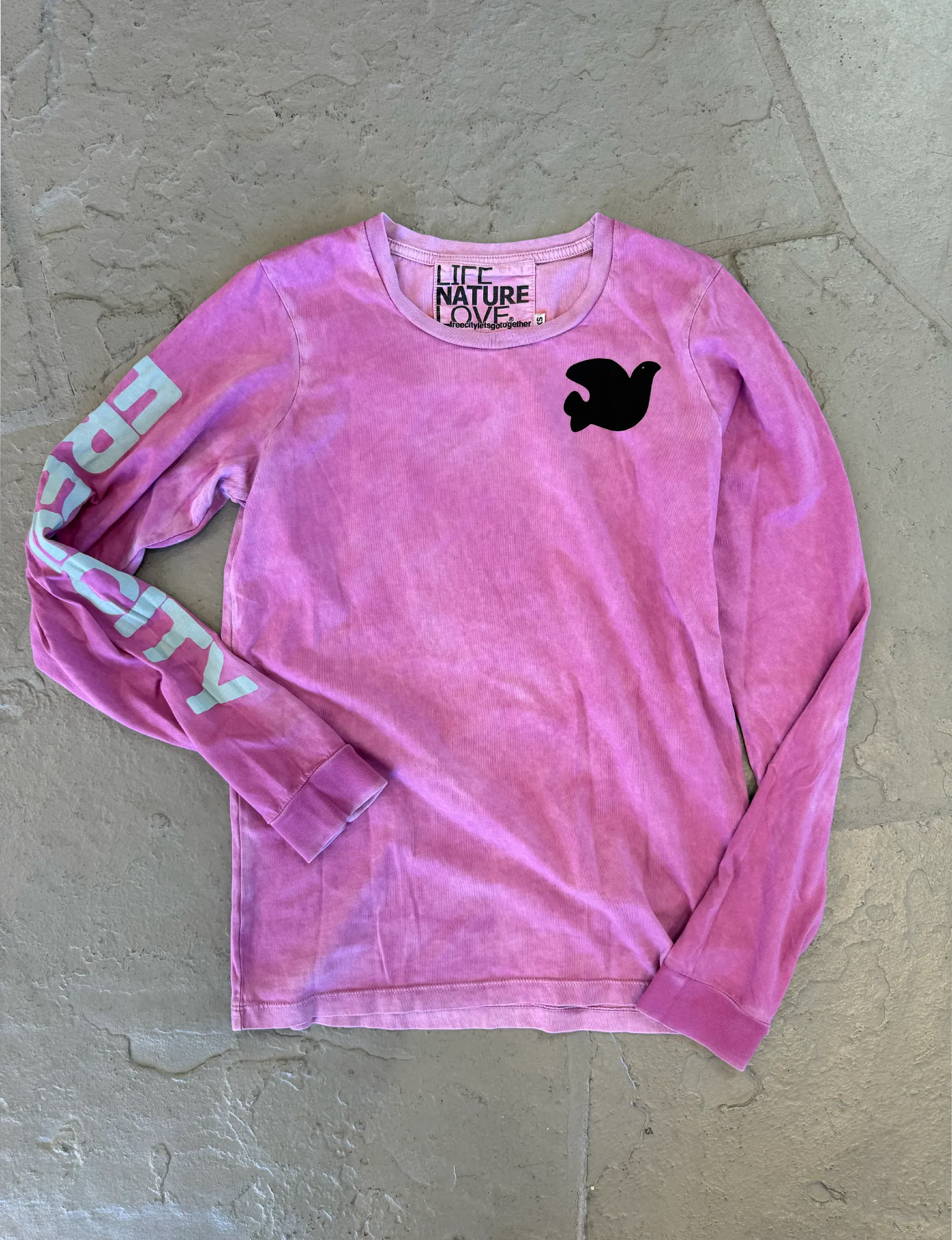 Artists Wanted L/S Tee, Pink Juice/Silver skin clean