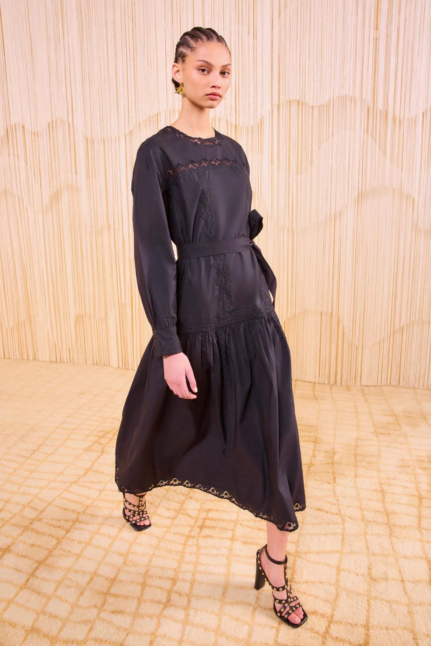 Brin Drop Waist Long Sleeve Dress - Noir london girl