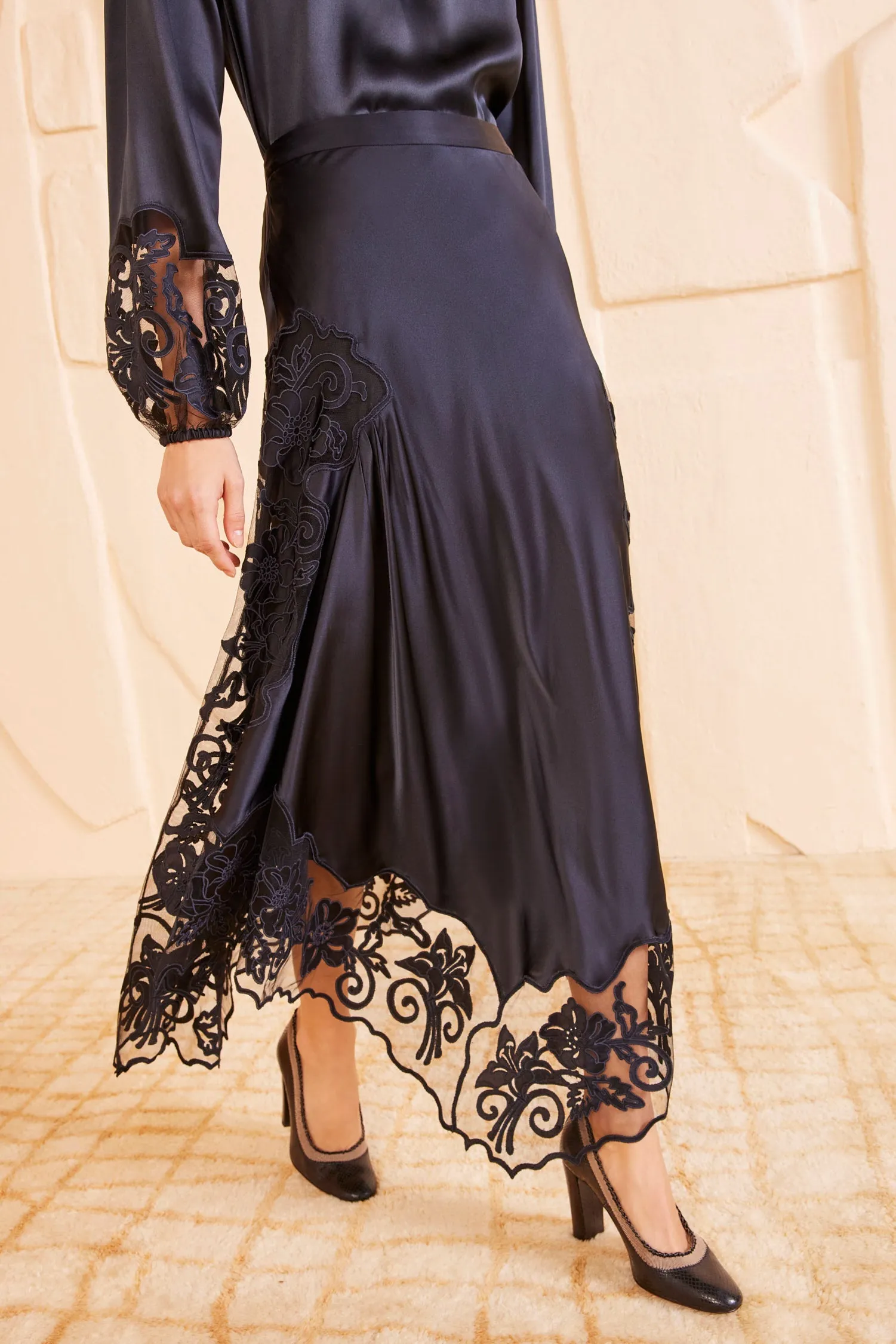 Cressida Skirt - Noir satin light
