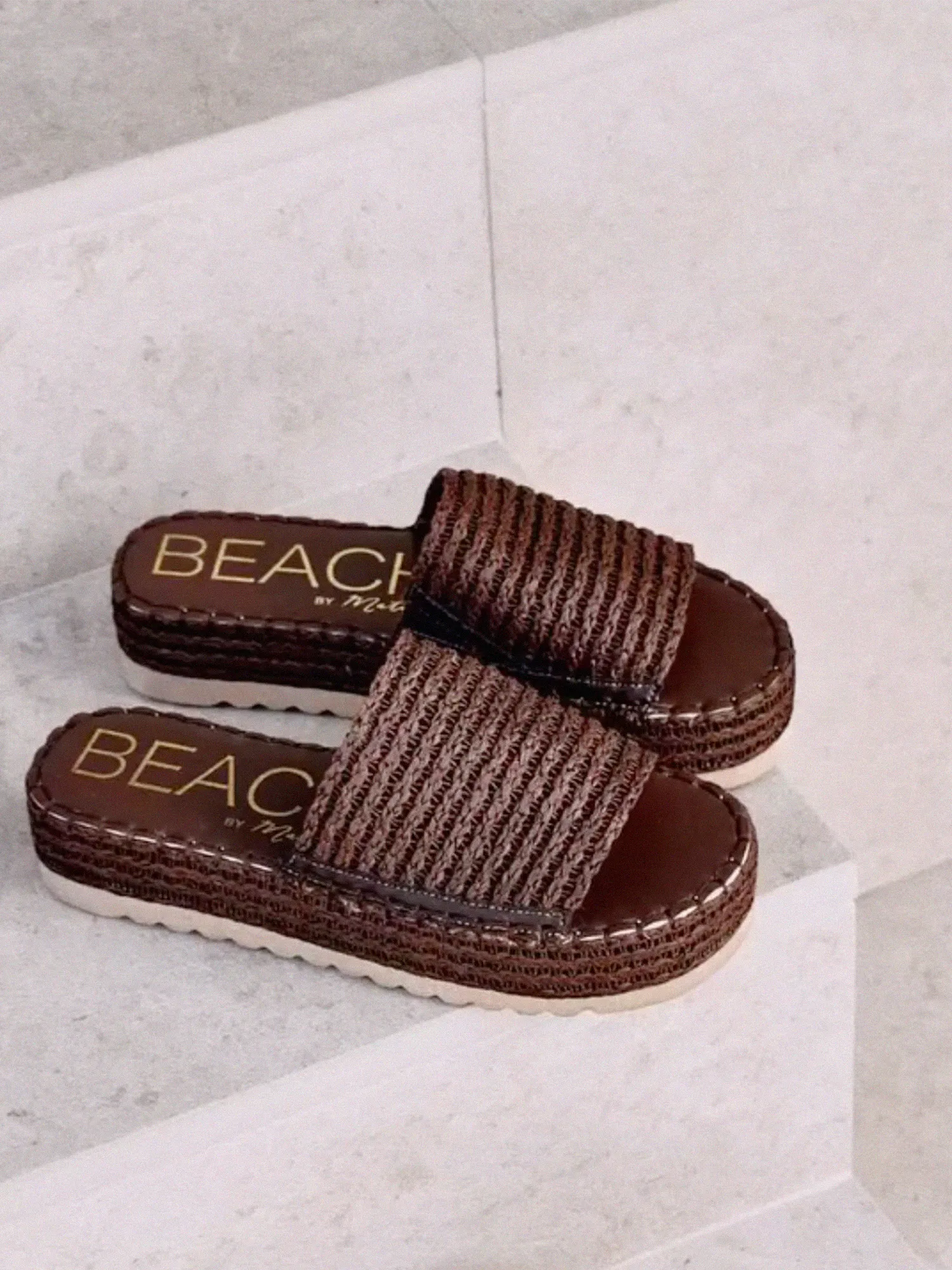 Del Mar Raffia Slide in Cocoa air sole