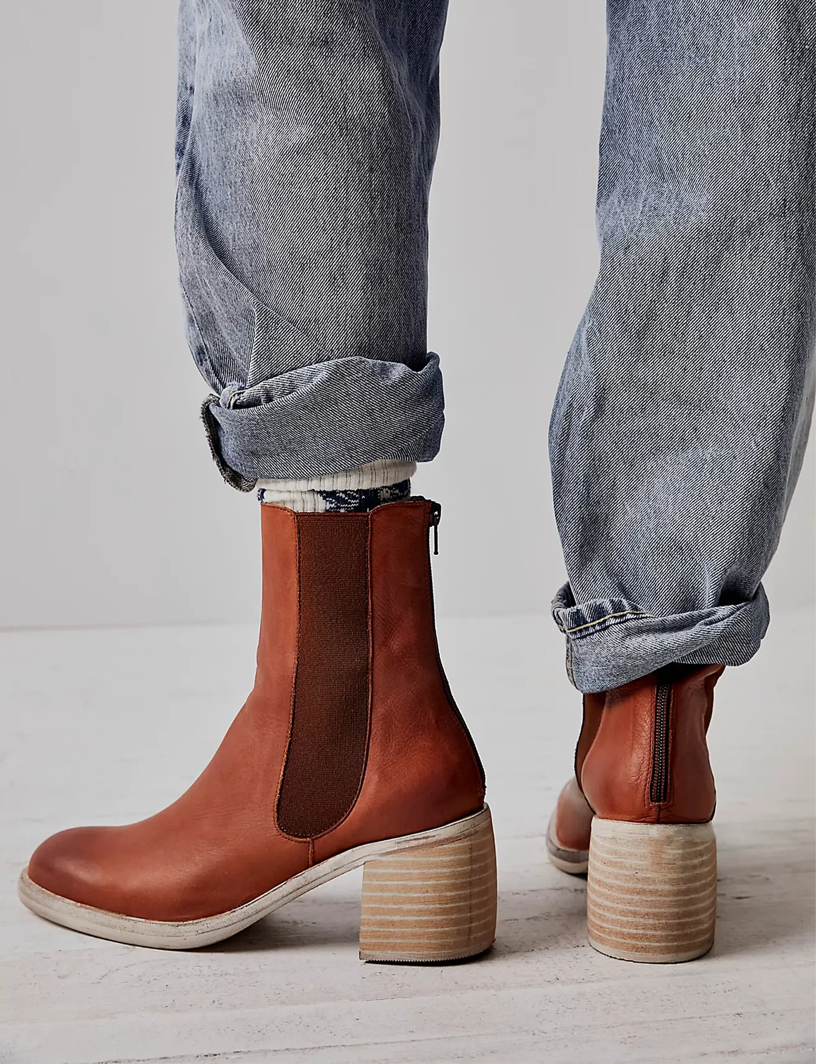 Essential Chelsea Boot, Whiskey wind proof