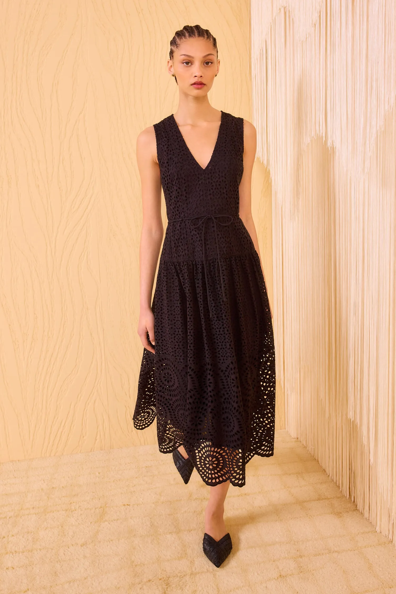 Etna Sleeveless Drop Waist Midi Dress - Noir southern belle