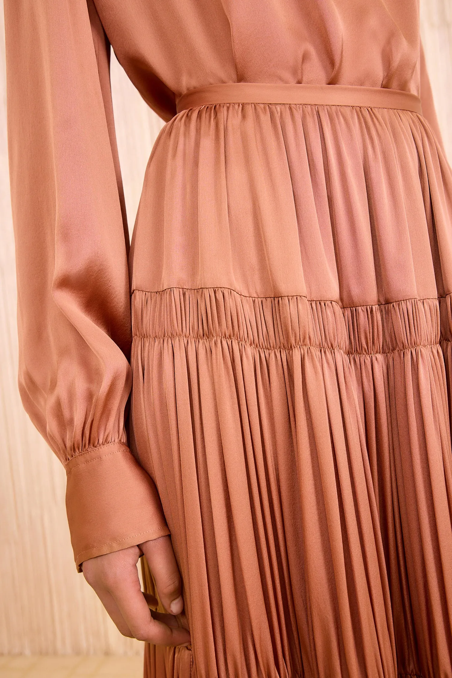 Gaelle Silk High Waist Maxi Skirt - Desert Rose dramatic line