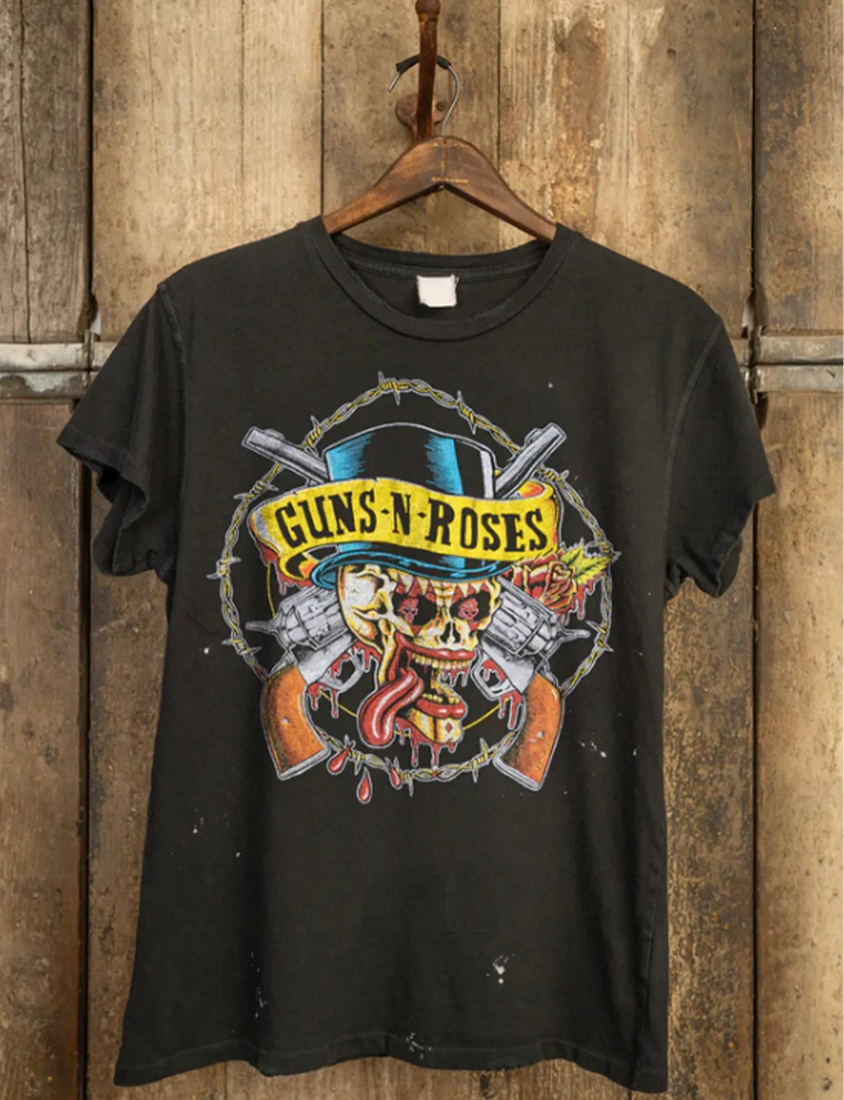 Guns N Roses Pistols Tee, Dirty Black reset vibe