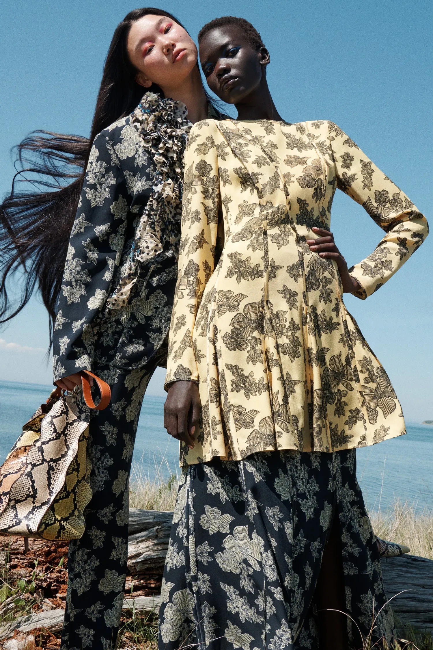 Juliette Dress - Solaris travel vibe