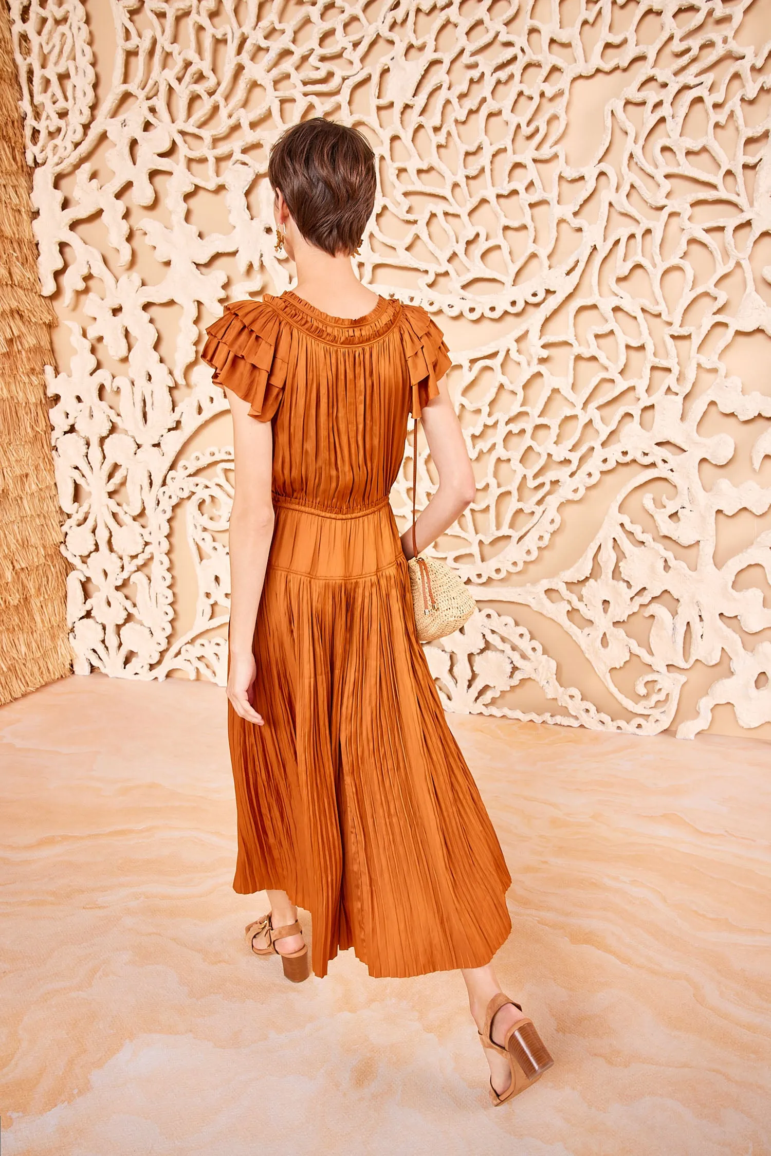 Kalesta Dress - Amber classic vibe
