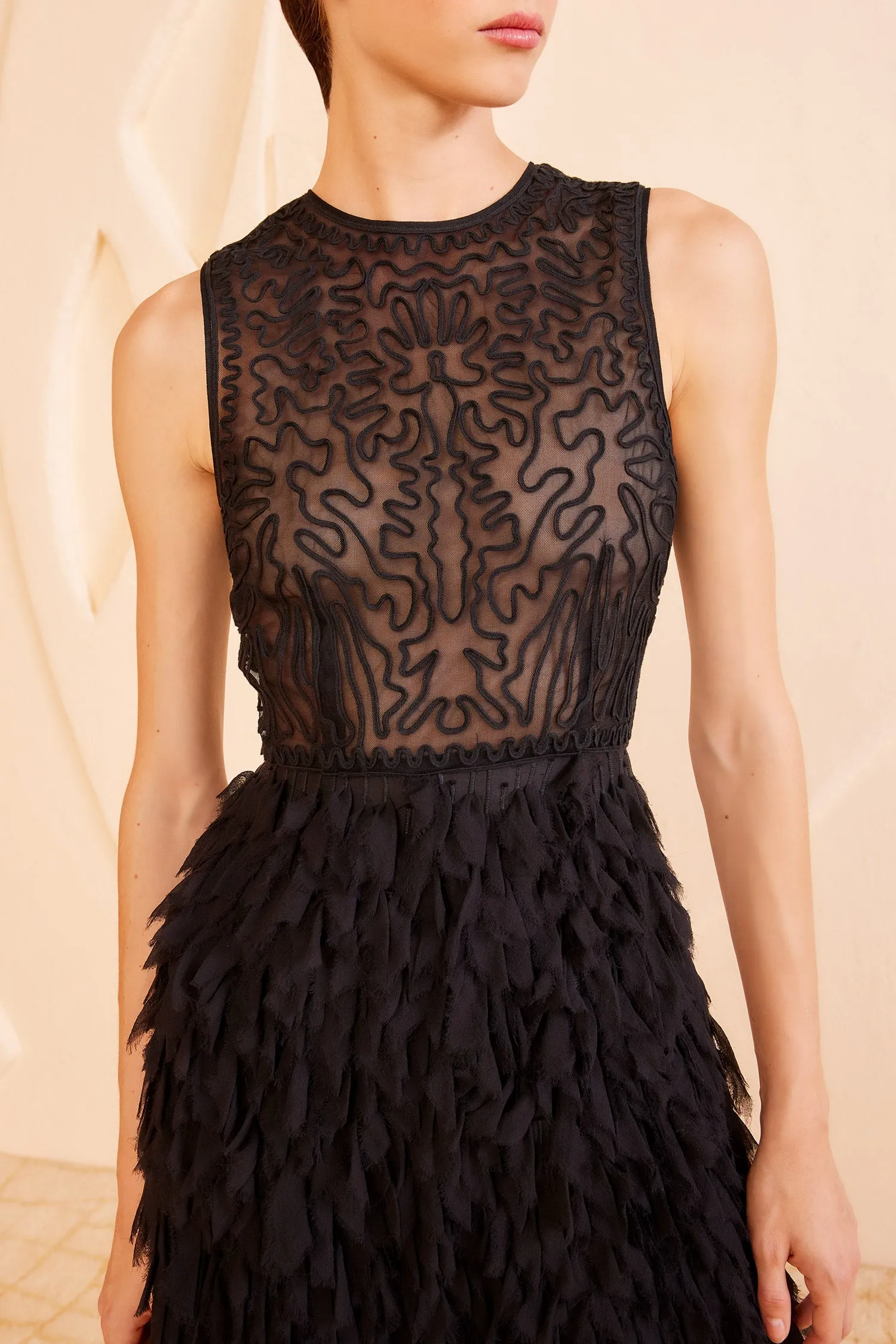 Lara Dress - Noir form fit