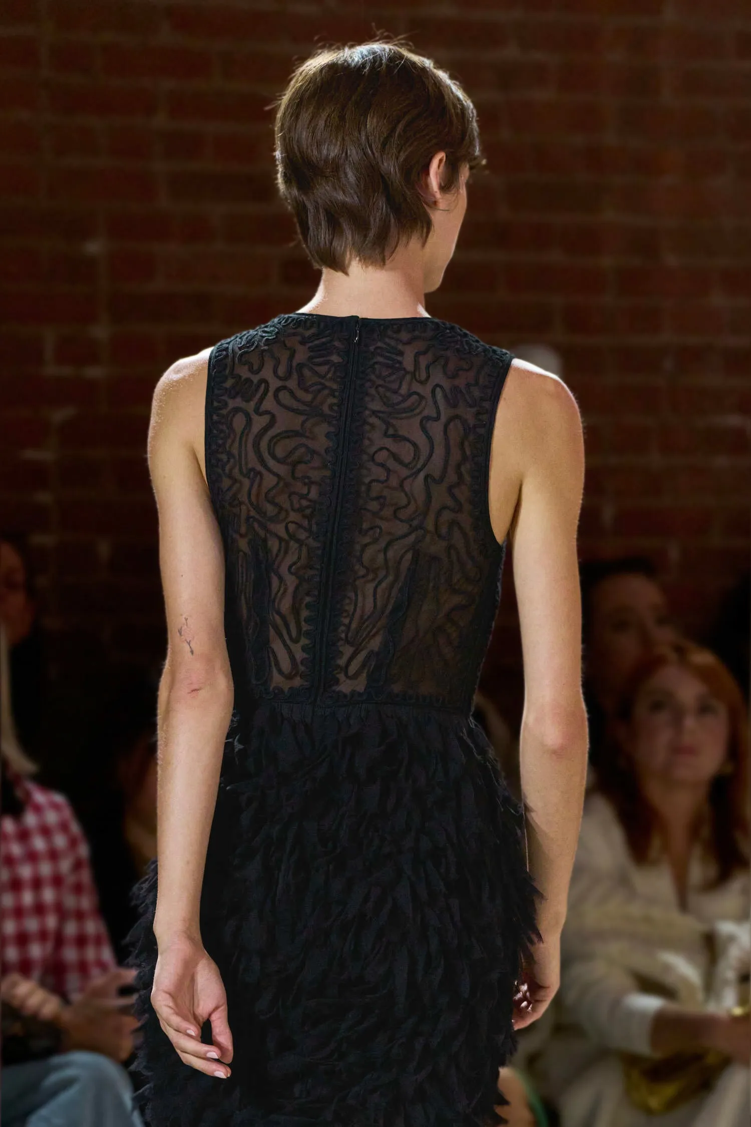Lara Dress - Noir form fit
