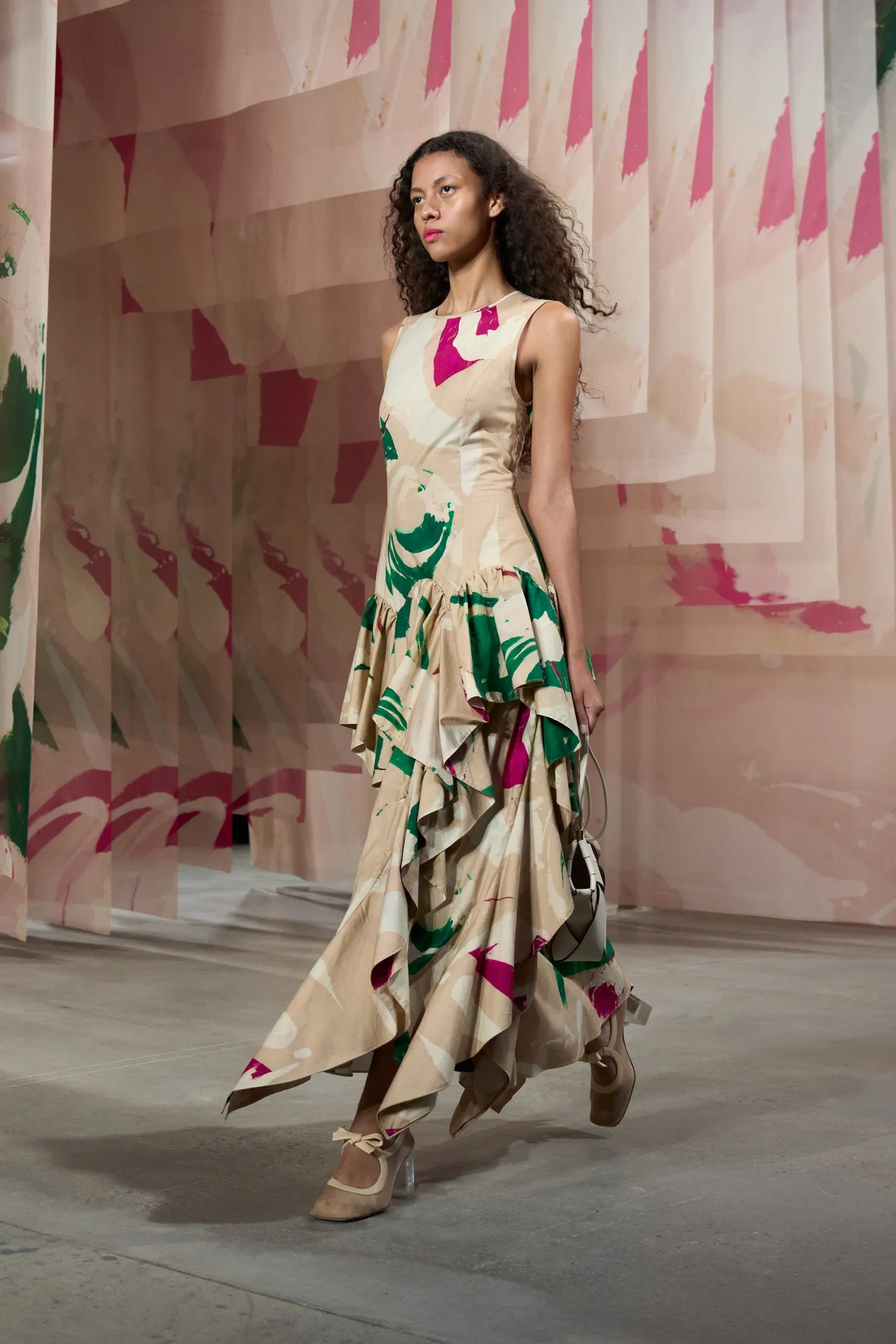 Mural Dress - Comet moment light