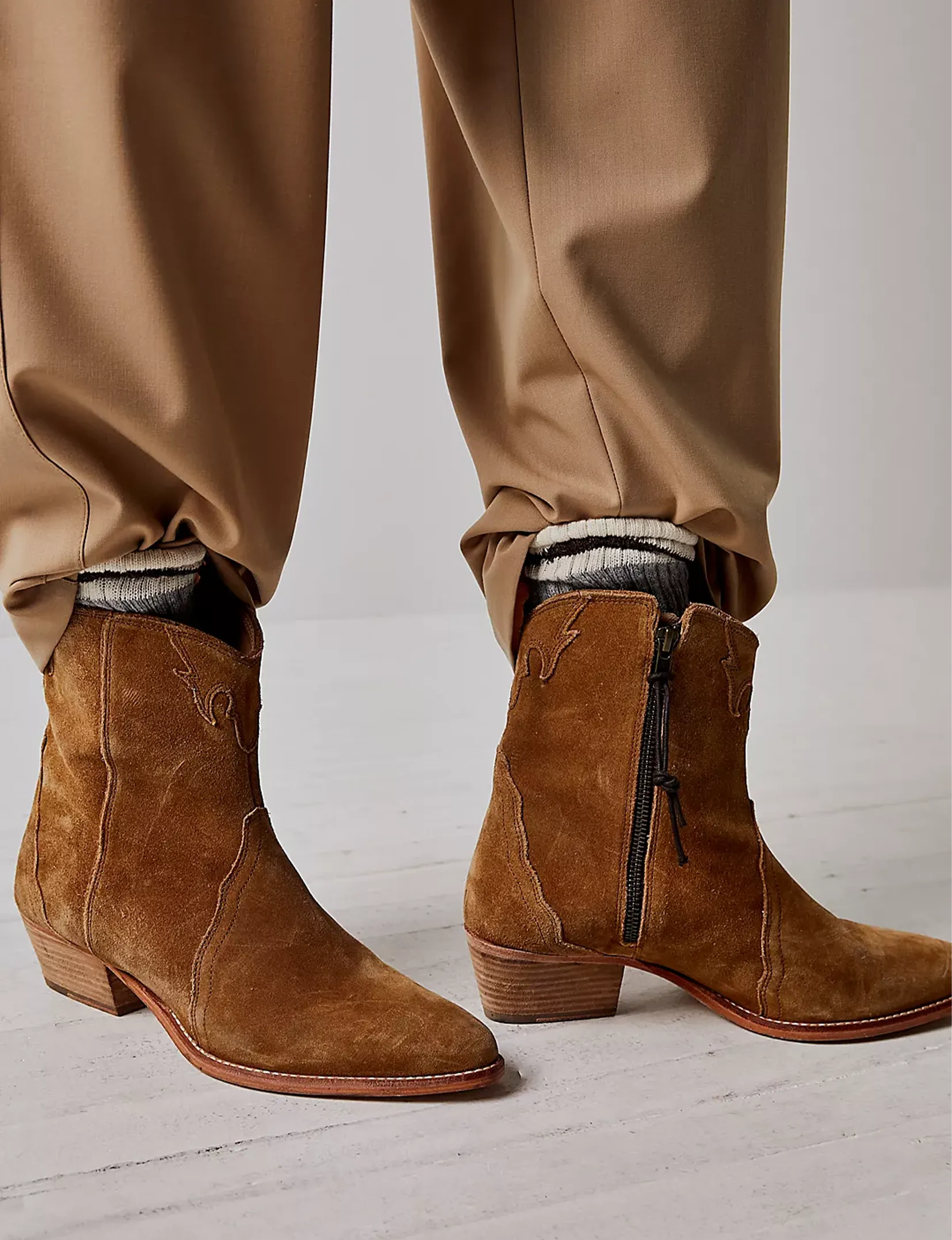 New Frontier Western Boot, Camel Suede grip sole