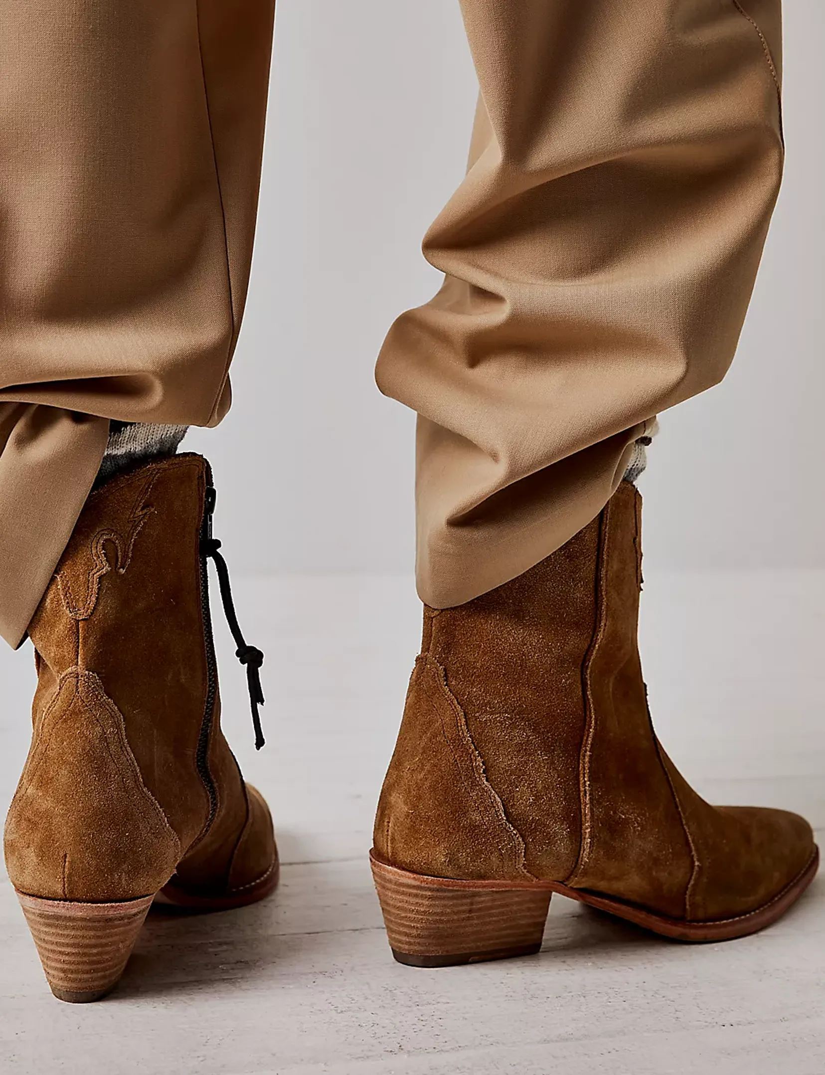 New Frontier Western Boot, Camel Suede grip sole