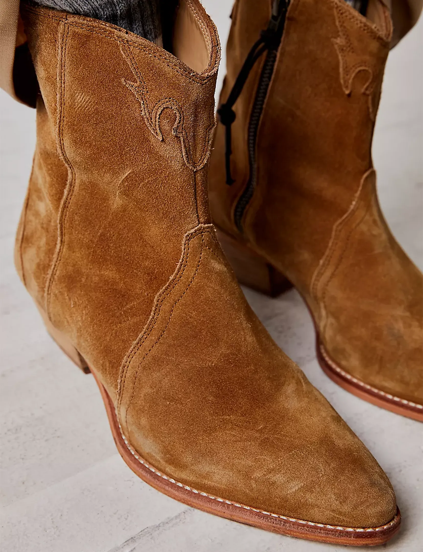 New Frontier Western Boot, Camel Suede grip sole