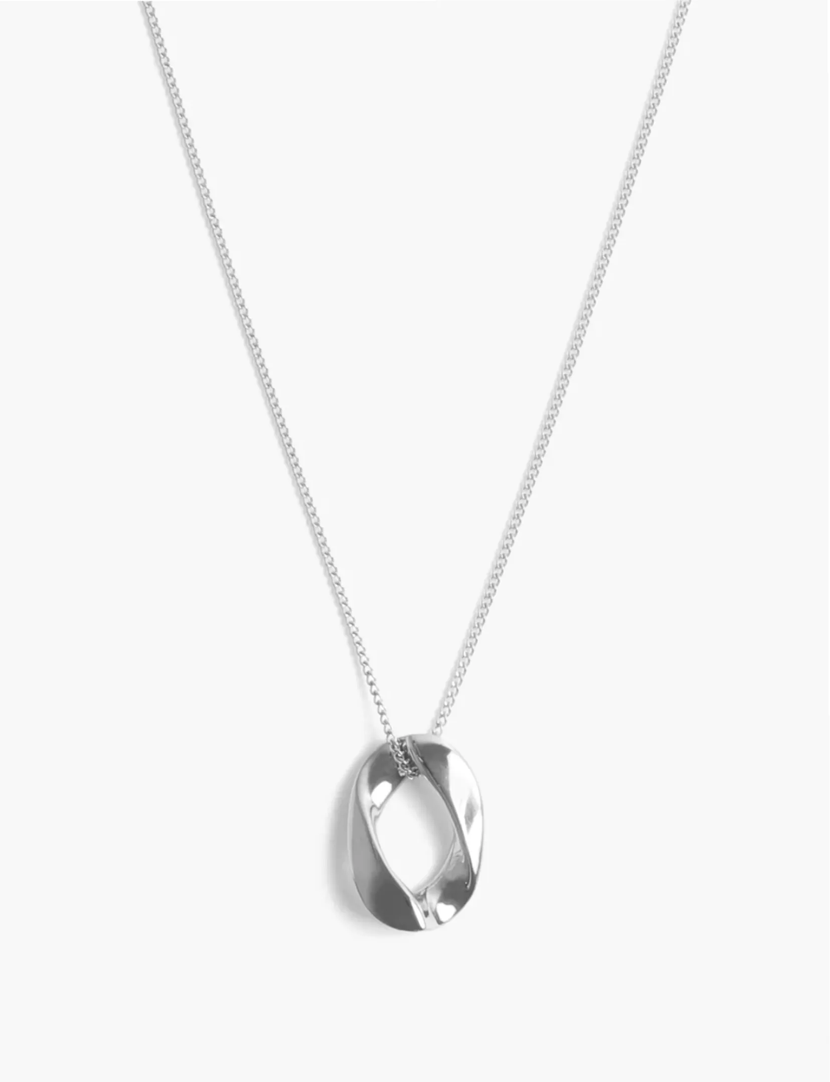 Queens Pendant, Silver cloud touch