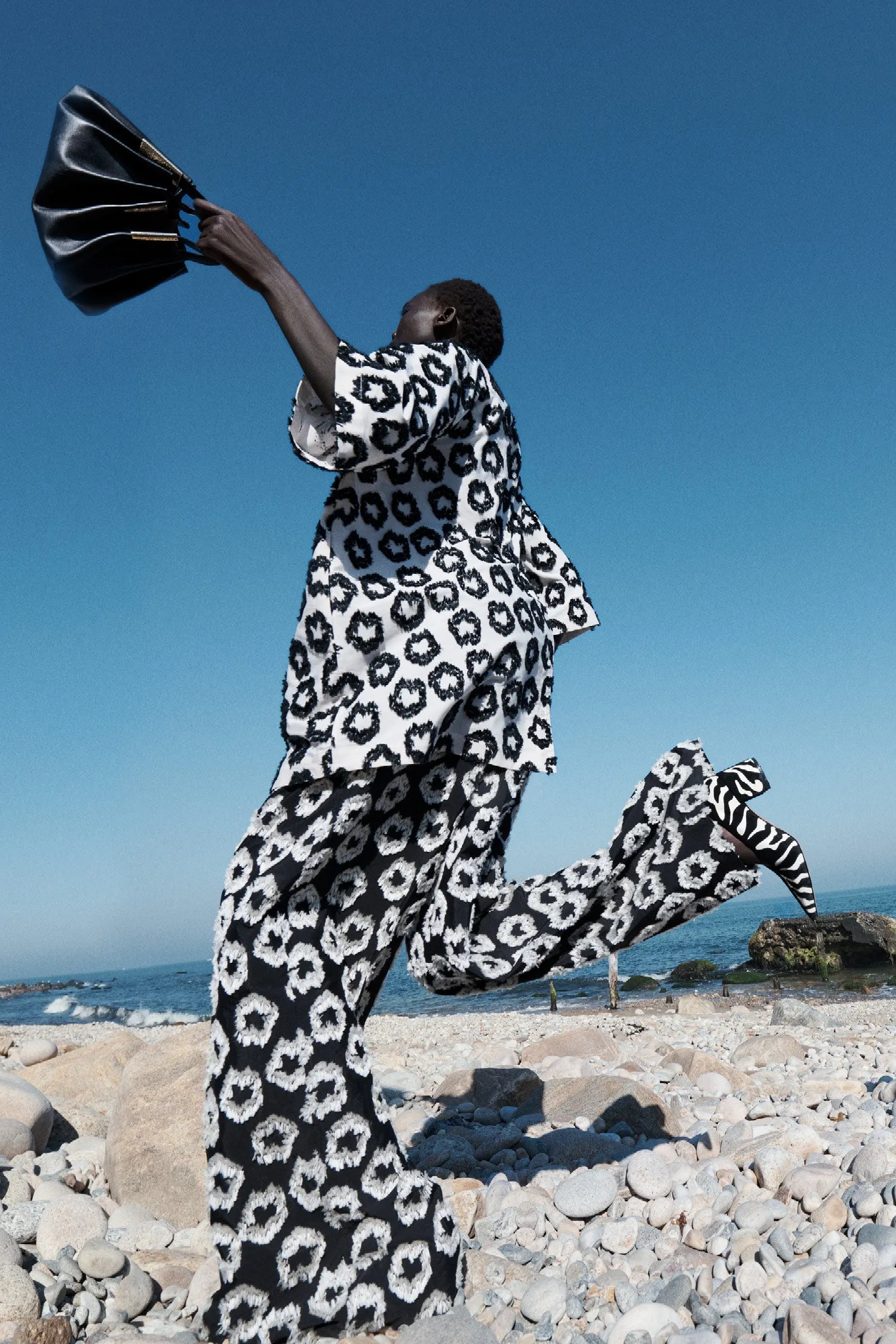 Remy Tunic - Lunar pure light