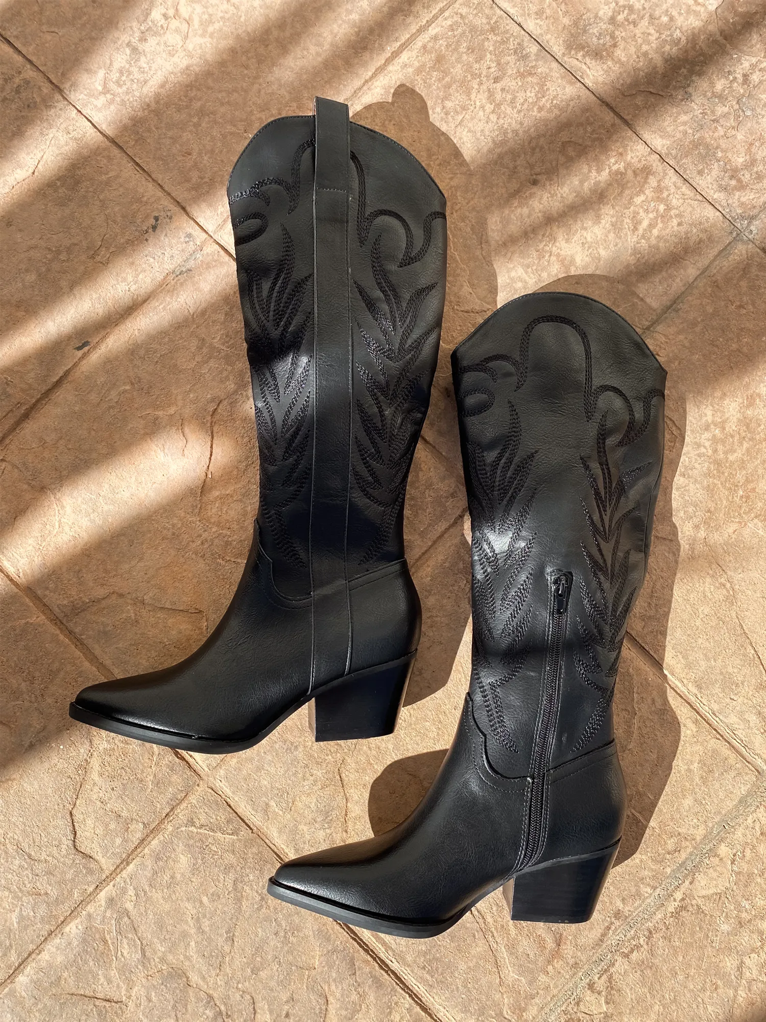 Samara Cowgirl Boot in Black shine calm