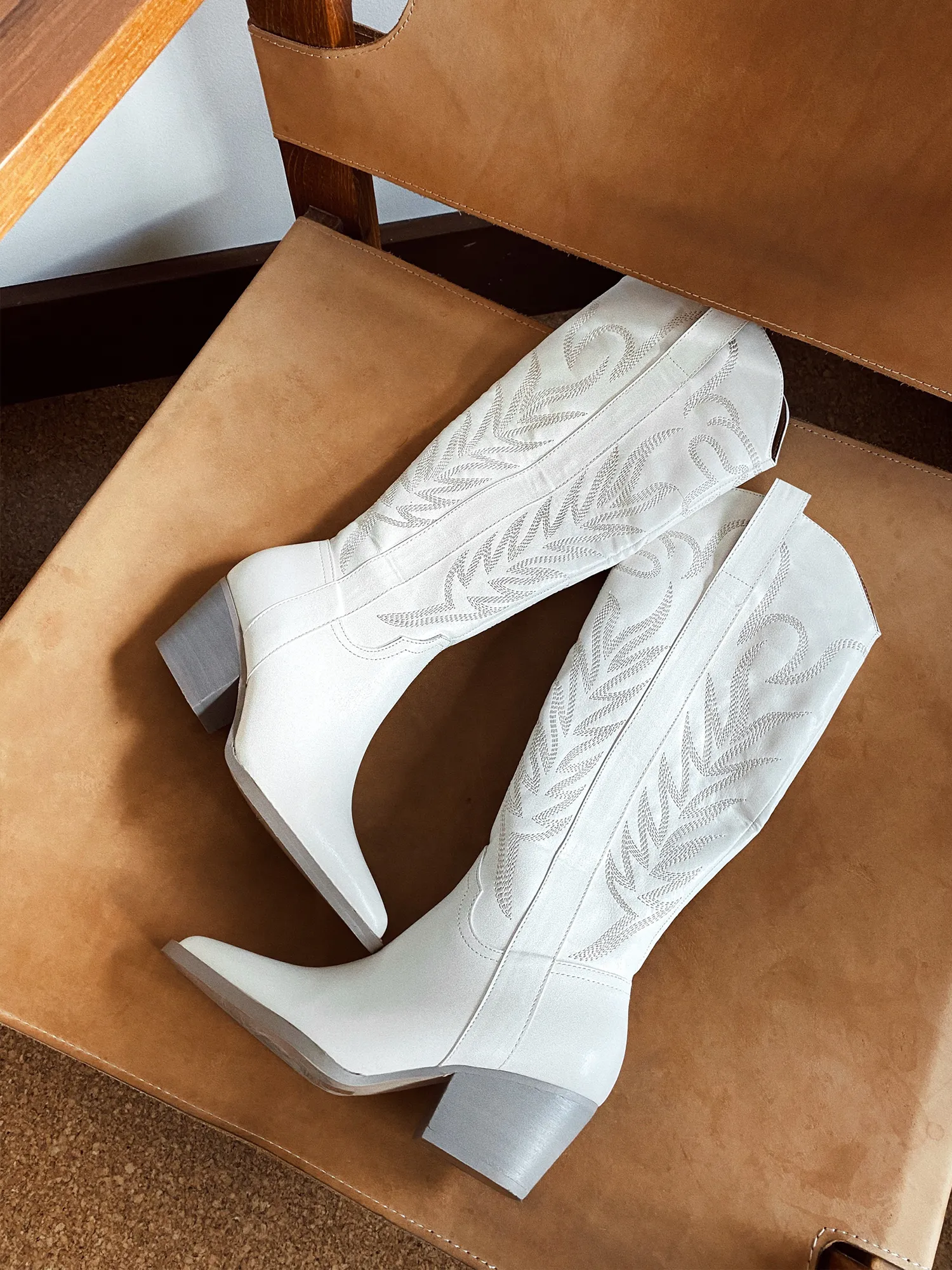 Samara Cowgirl Boot in White classic tone
