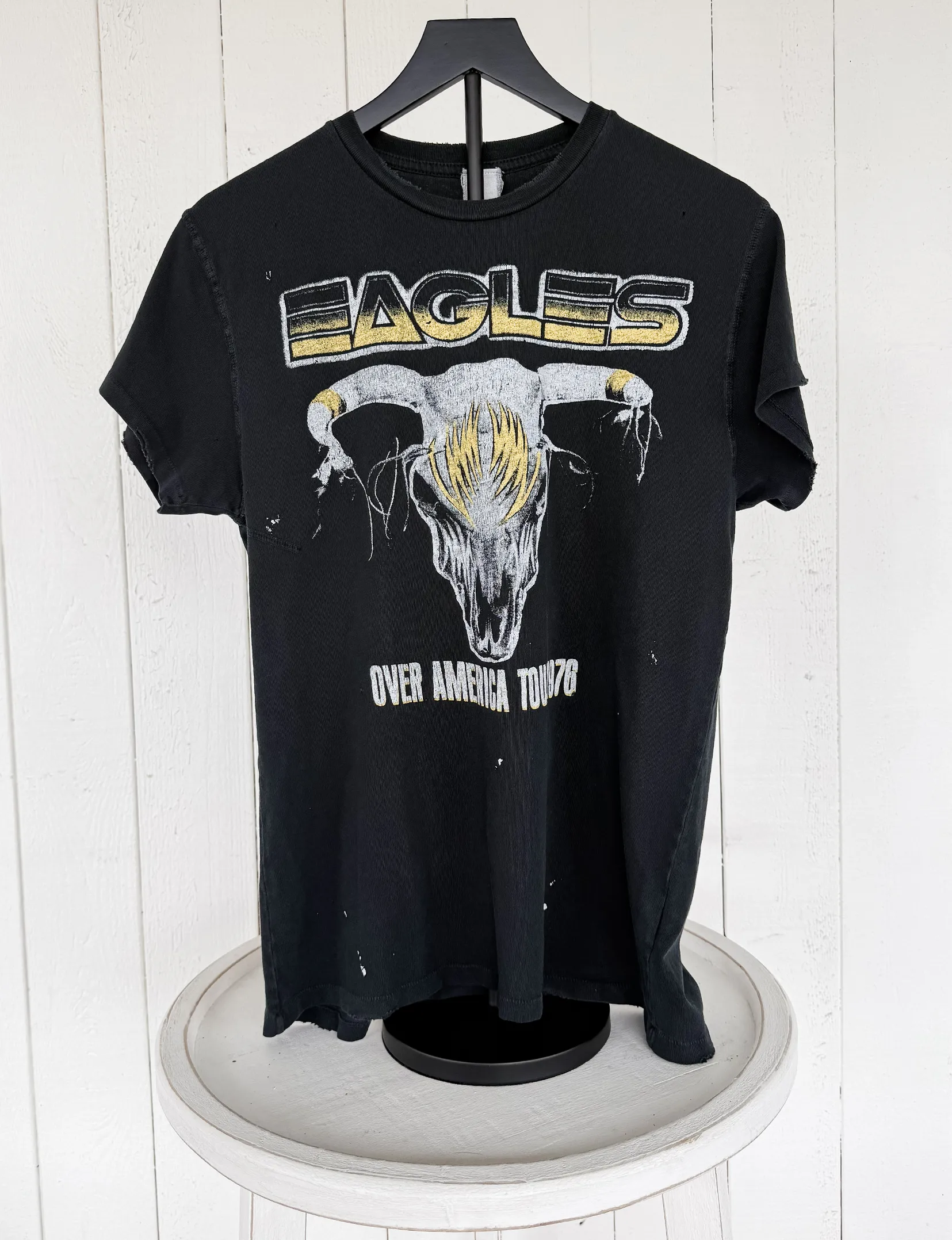 The Eagles Crew Tee, Coal open vibe