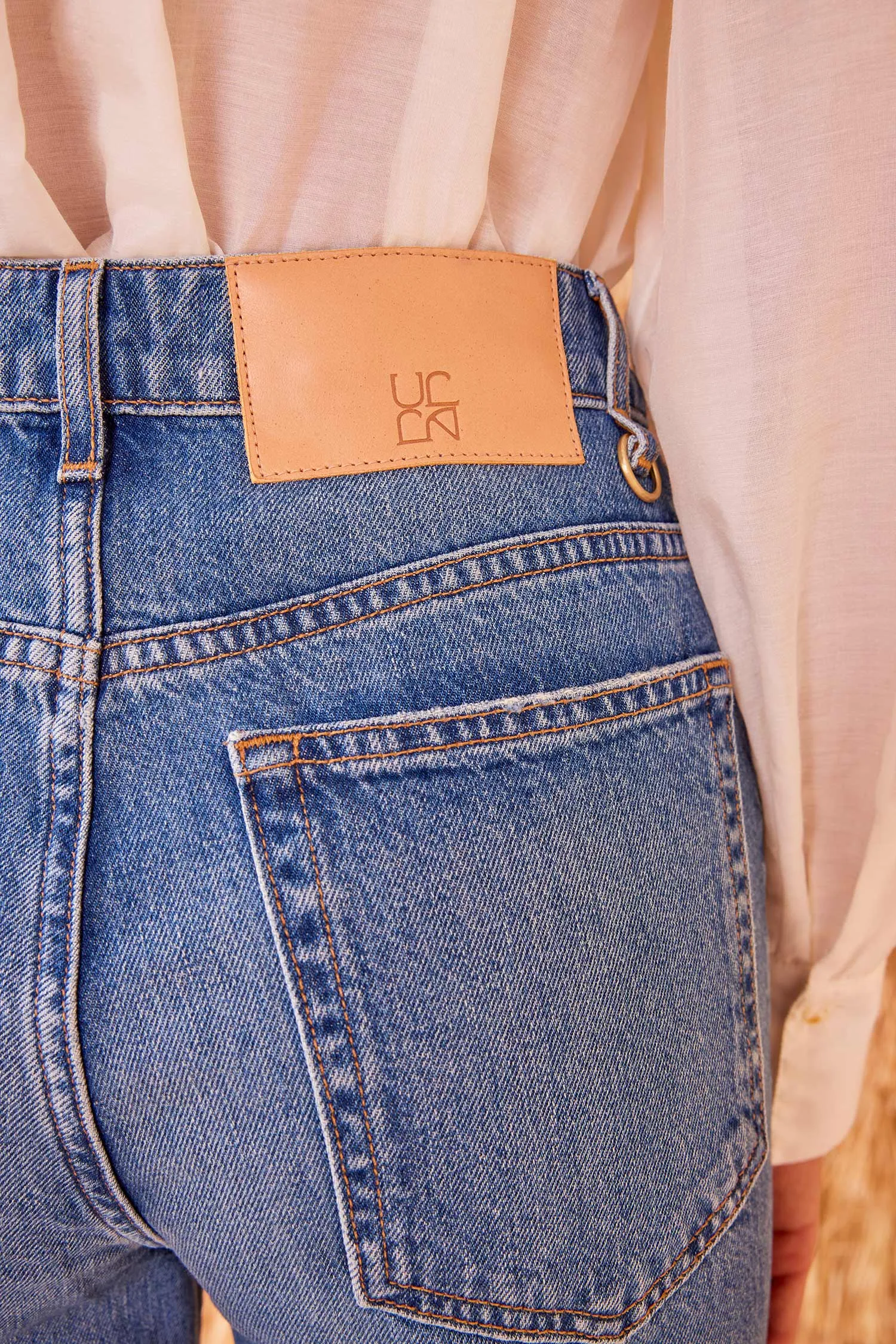 The Martine Jean - Danube Medium Indigo Wash basic black