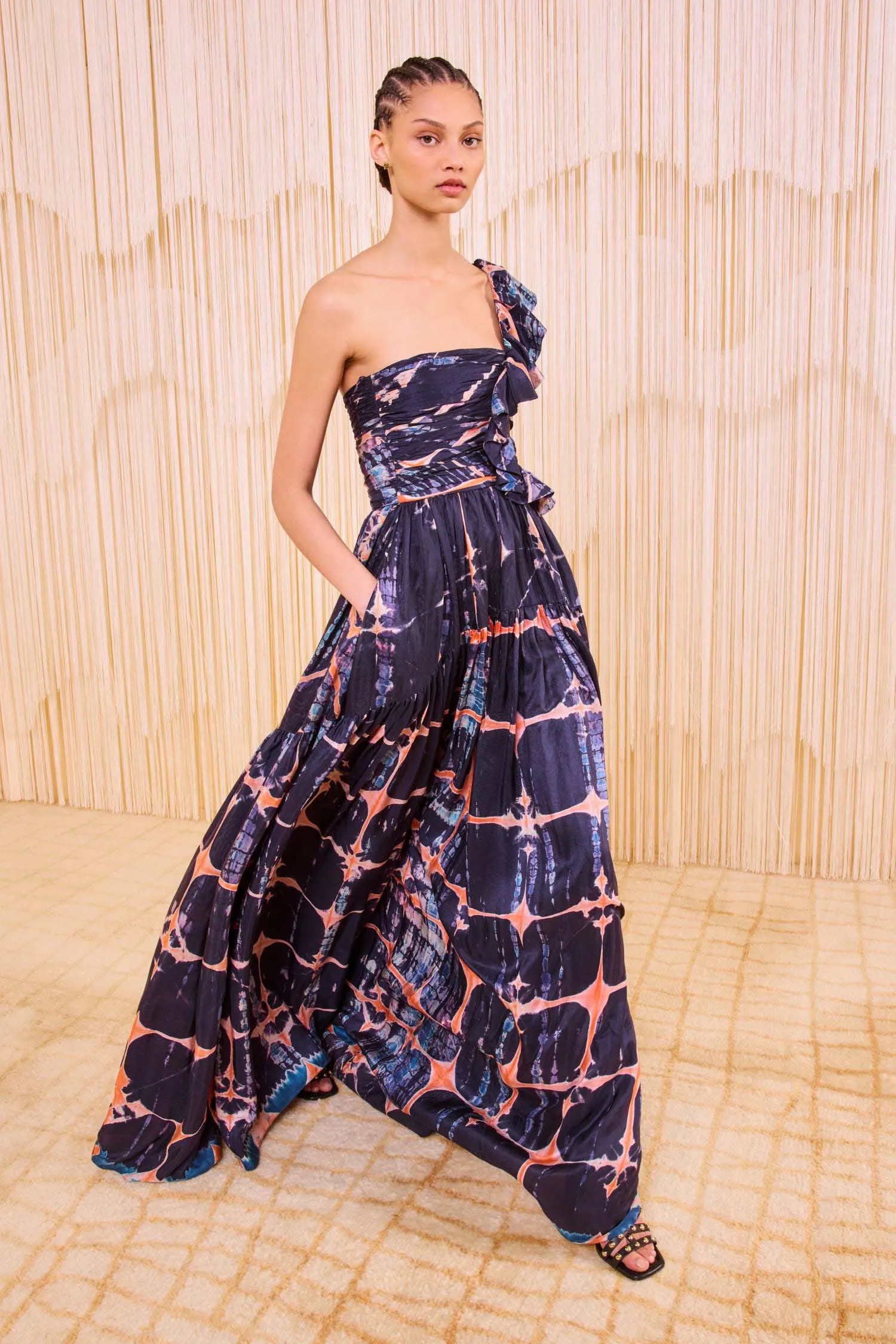 Valeria One Shoulder Gown - Orion class soul