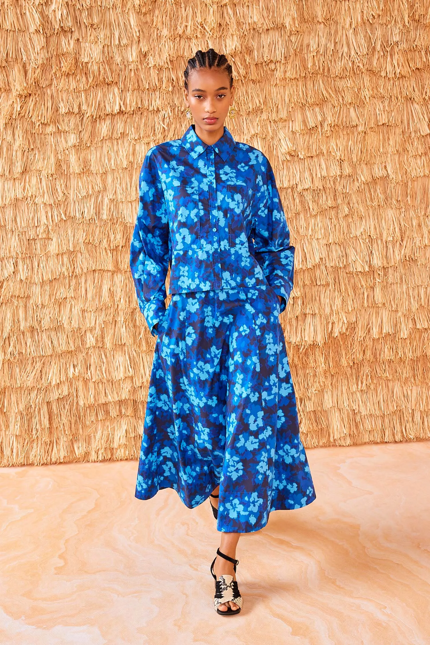 Vianne Skirt - Azure shirt vibe