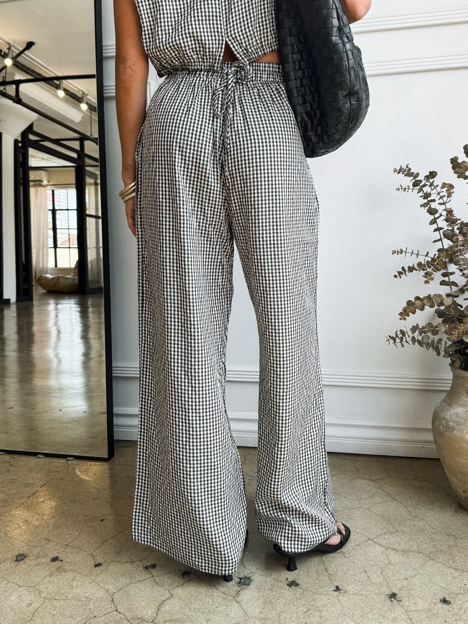 Walk the Line Gingham Pants skin shine