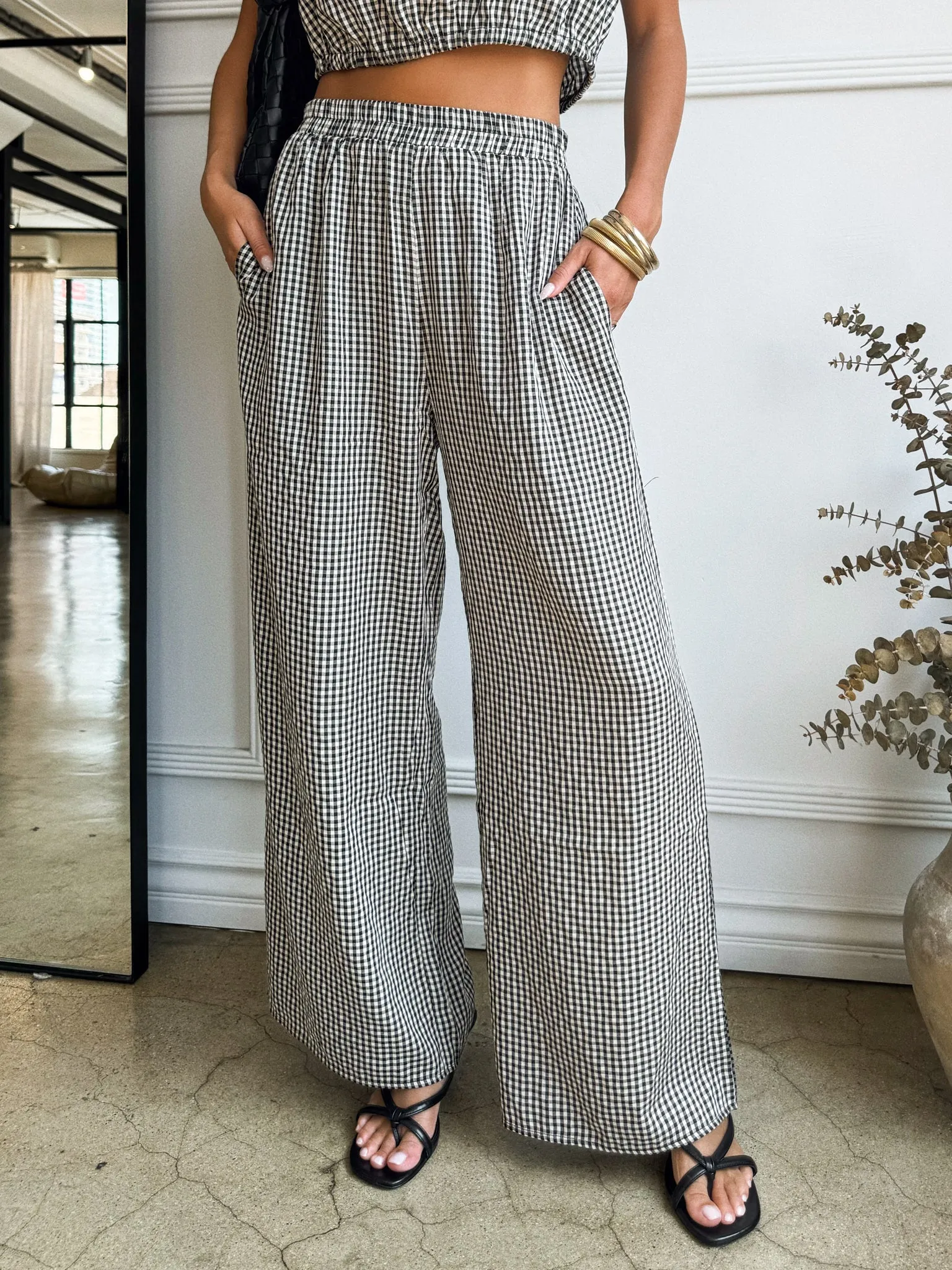 Walk the Line Gingham Pants skin shine