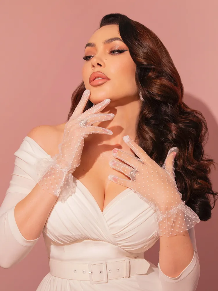 White Polka Dot Wristlet Gloves in White Mesh poise air