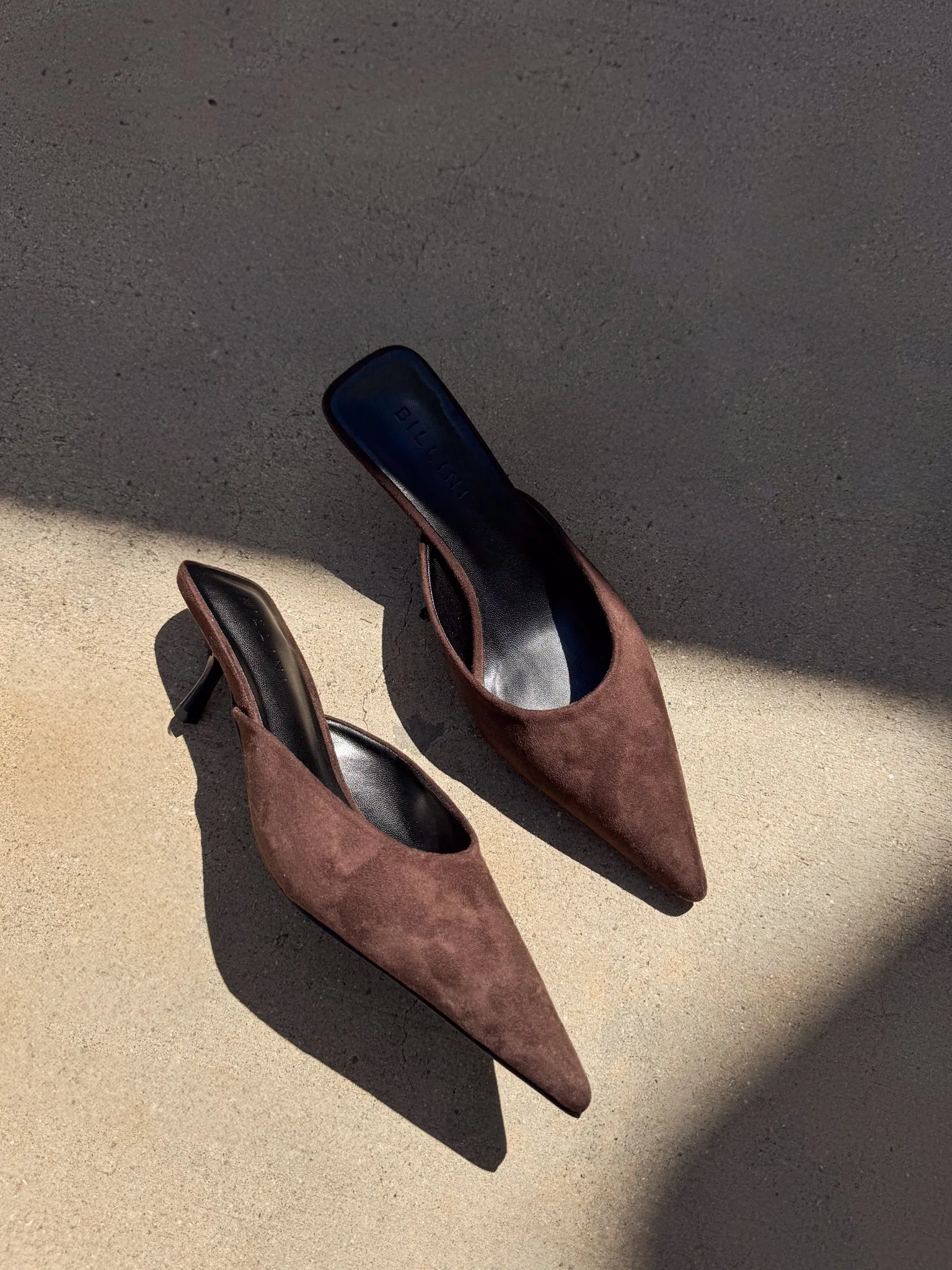 Wynonna Suede Kitten Heel in Dark cacao comfort base